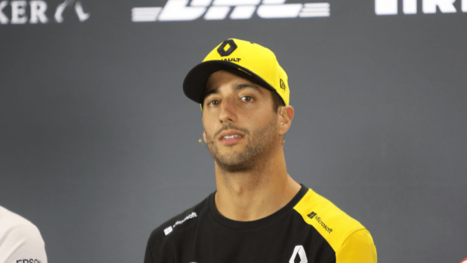 Gambling companies want to fill F1's cigarette and alcohol gap