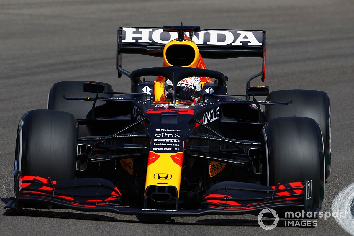 Verstappen leads Norris, Hamilton's RP3