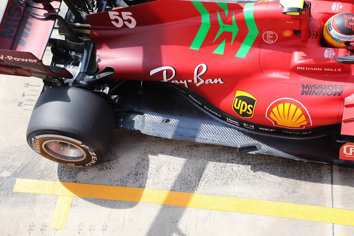 Ferrari SF21 floor detail