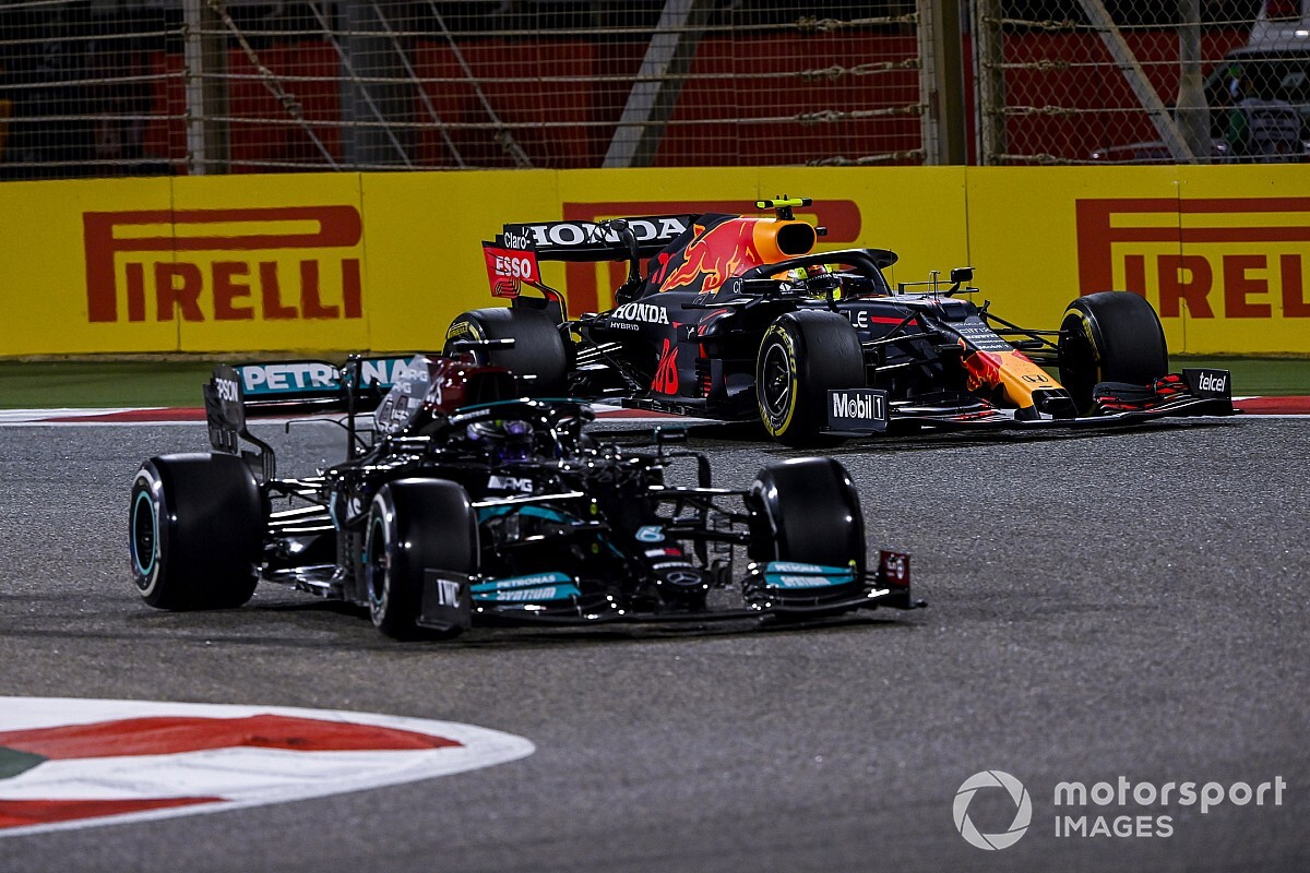 Mercedes has to be "perfect" everywhere to beat Red Bull