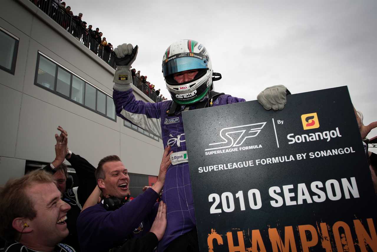 Davide Rigon celebrates winning the 2010 title in Navarra