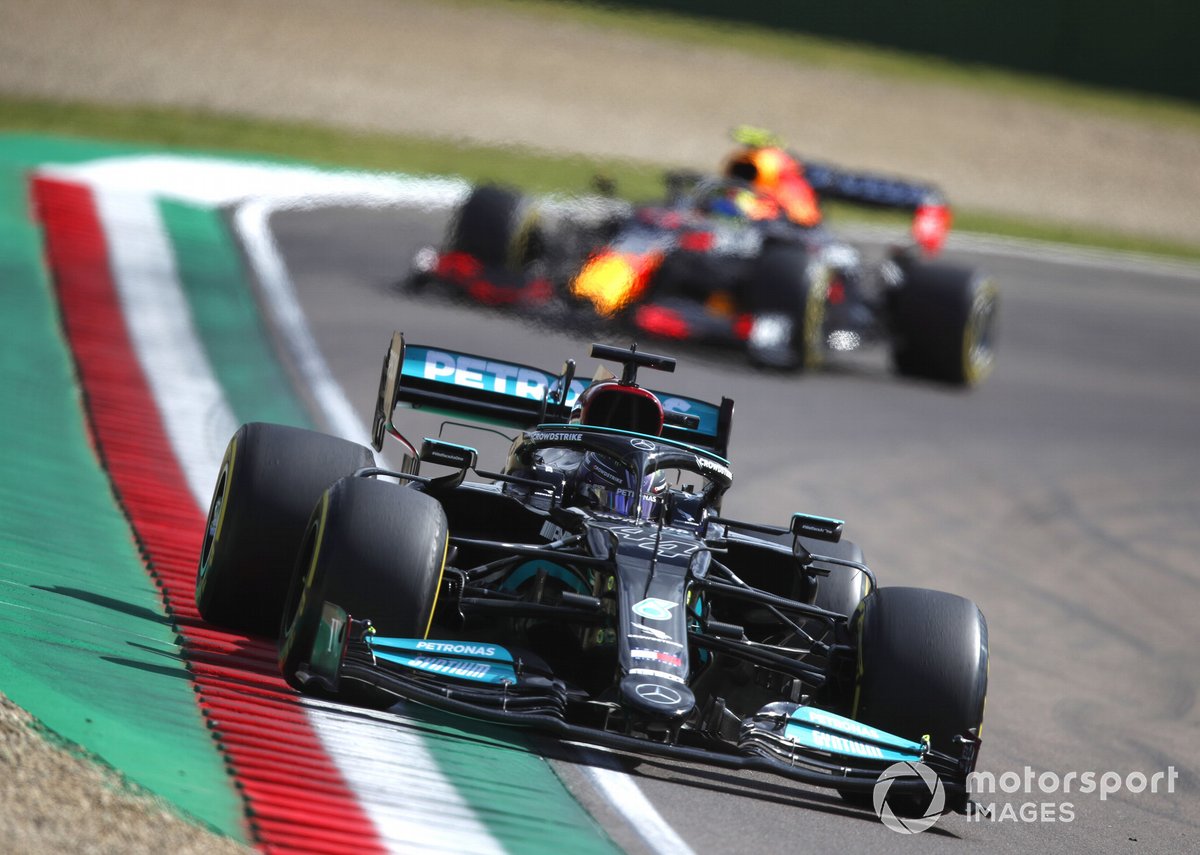 Lewis Hamilton, Mercedes W12, Sergio Perez, Red Bull Racing RB16B