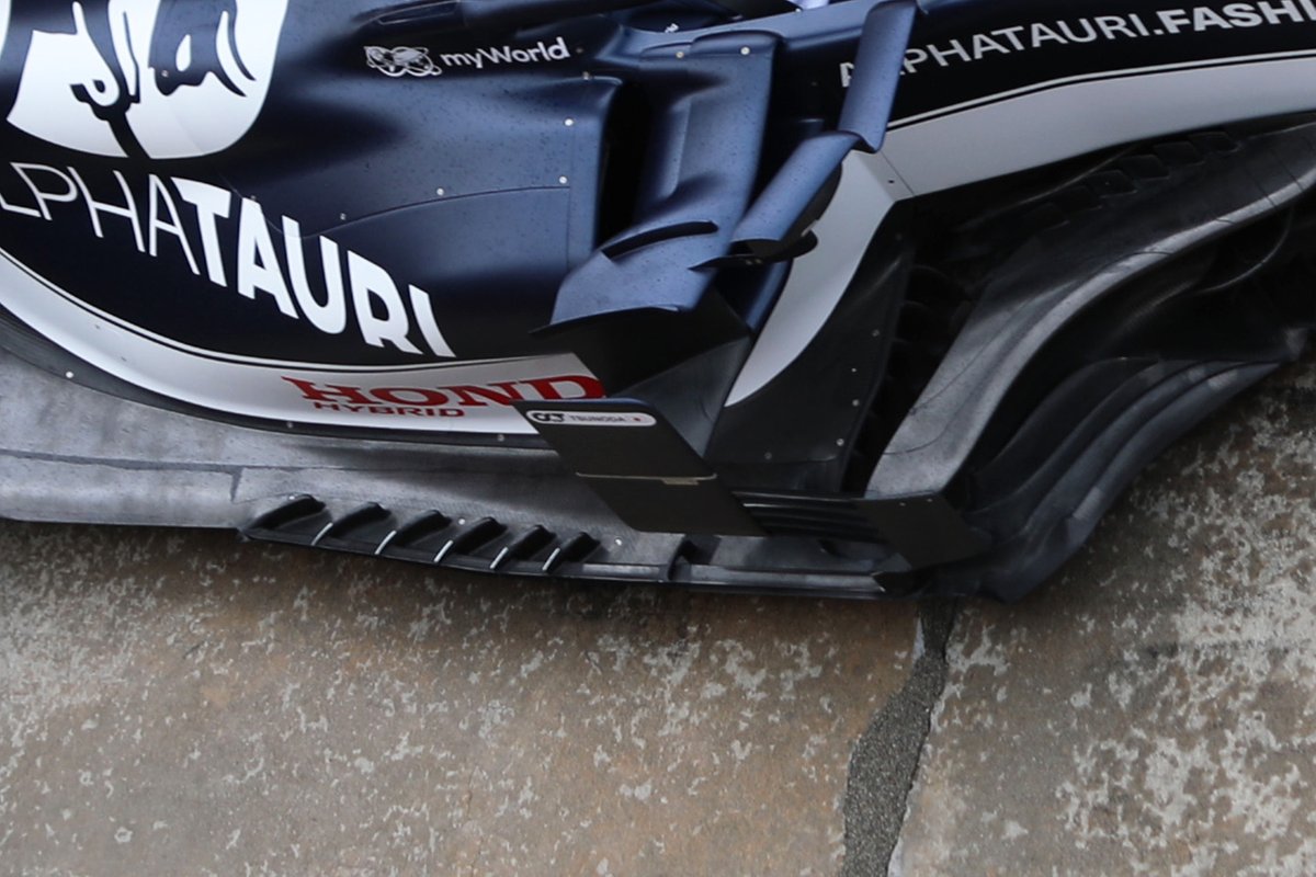AlphaTauri AT02 bottom detail