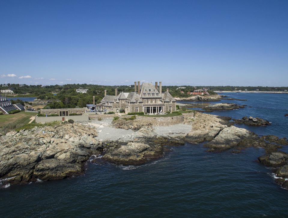 The estate sits on 9 acres and features a slate roof and rubble-stone construction, overlooking the Atlantic Ocean. 