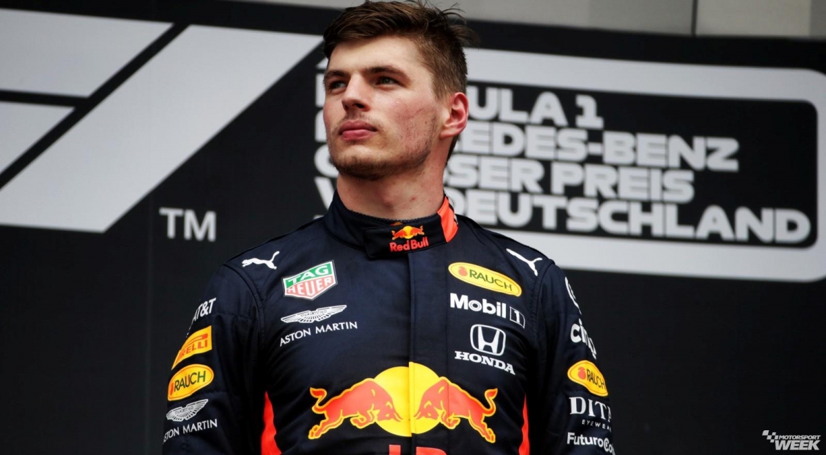 Max Verstappen extends his contract with Red Bull Racing until 2023