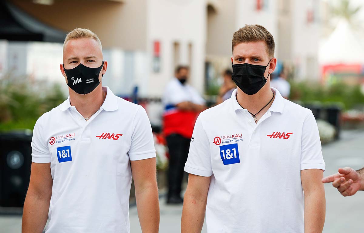Günther Steiner: Haas drivers "drink from a water hose"