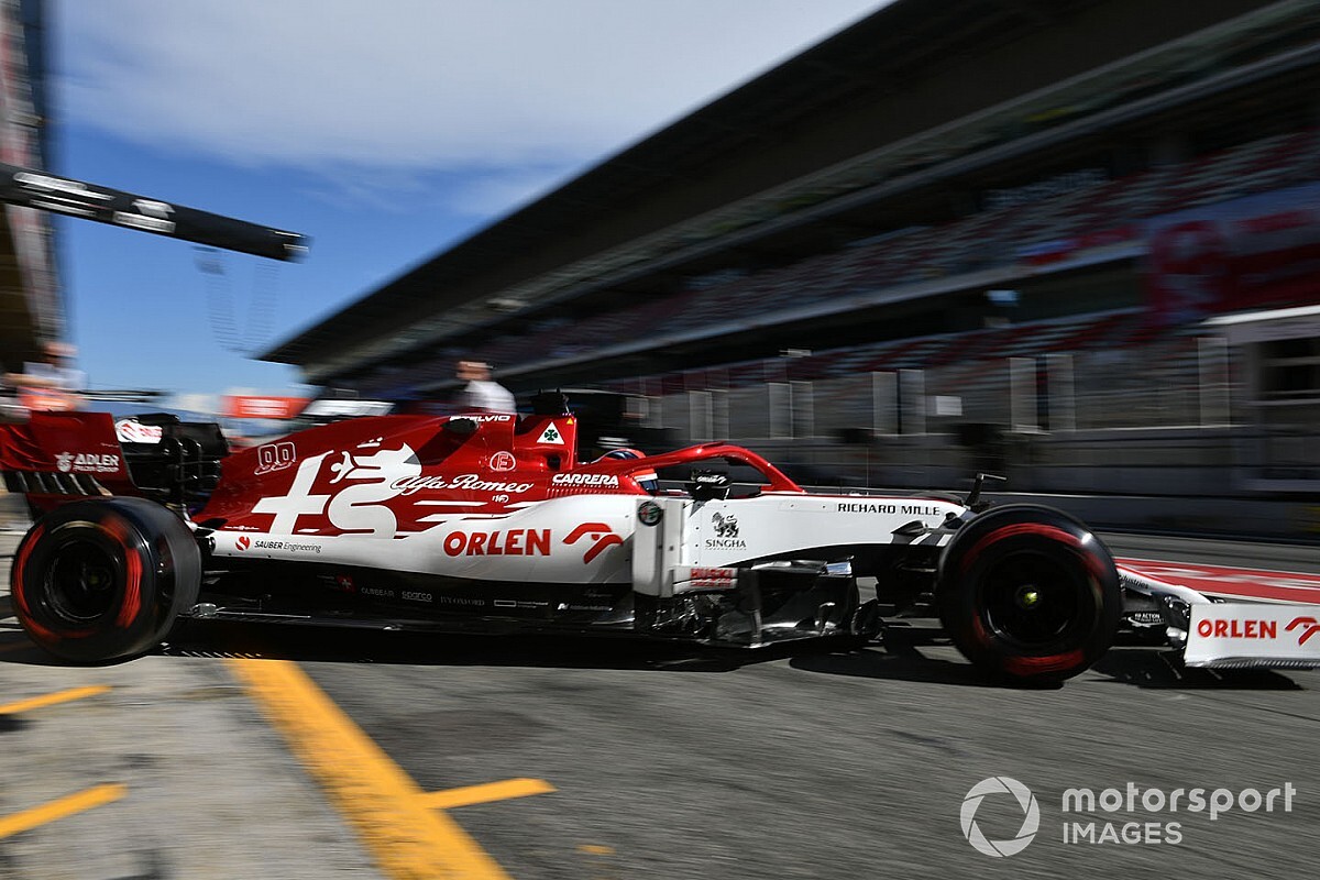 Alfa Romeo predicts "hectic" F1 pre-season testing