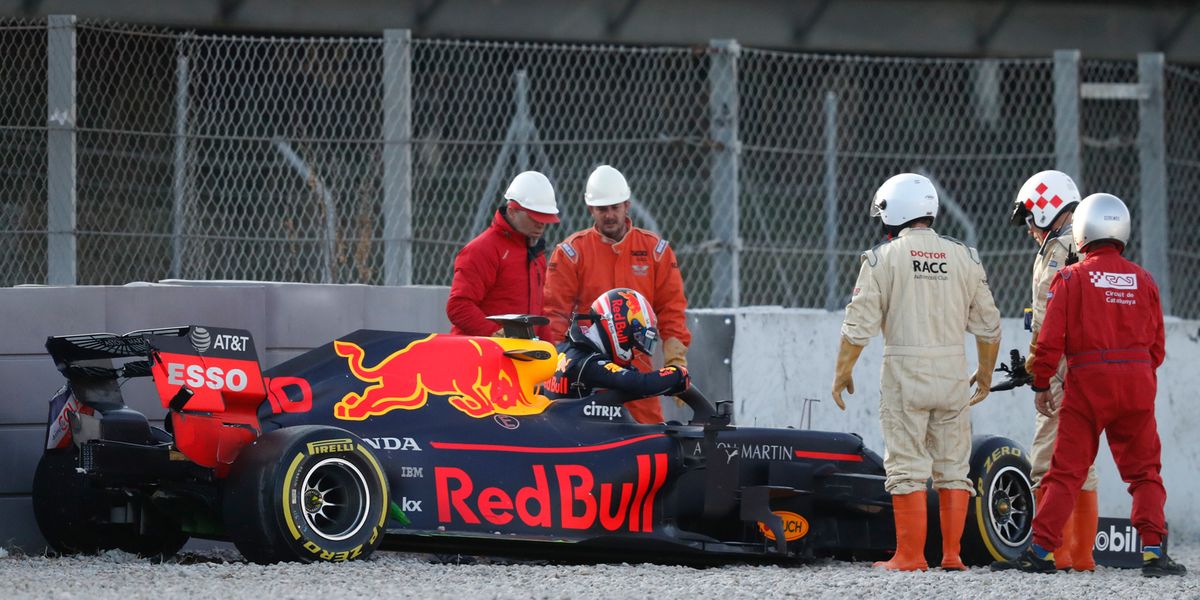 The Red Bull Racing F1 team draws Pierre Gasly's attention to falls