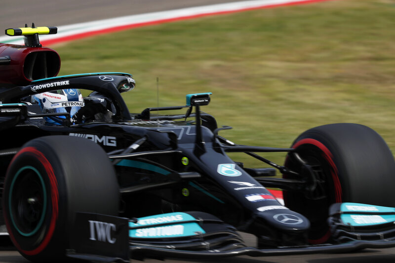 Bottas leads the morning session in Portugal ahead of Verstappen