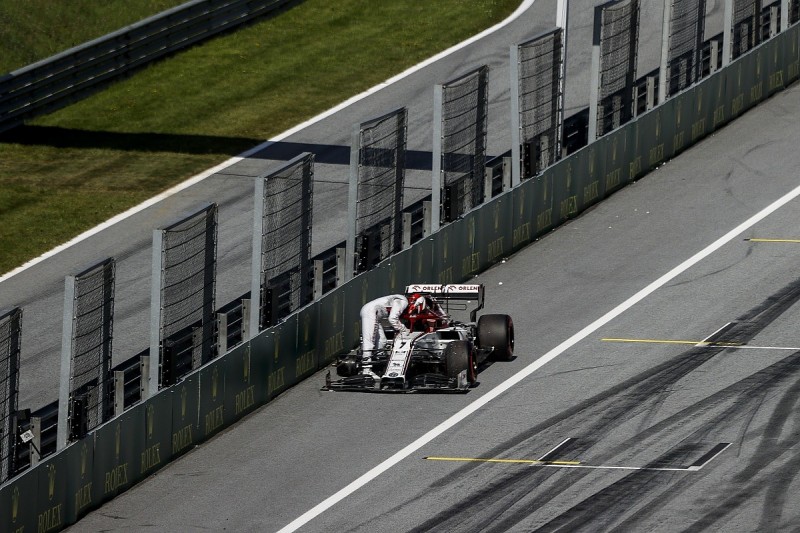 Alfa Romeo fined over Raikkonen wheel loss in F1 Austrian GP