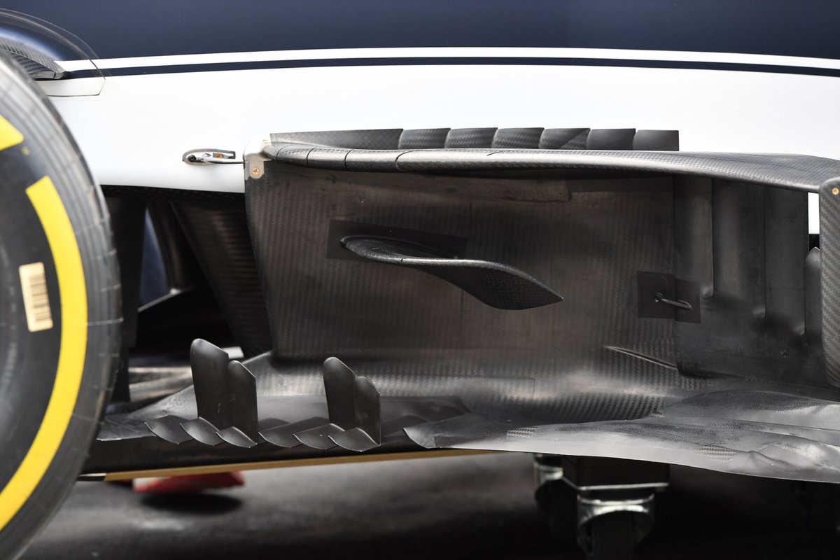 AlphaTauri AT02 bargeboard detail