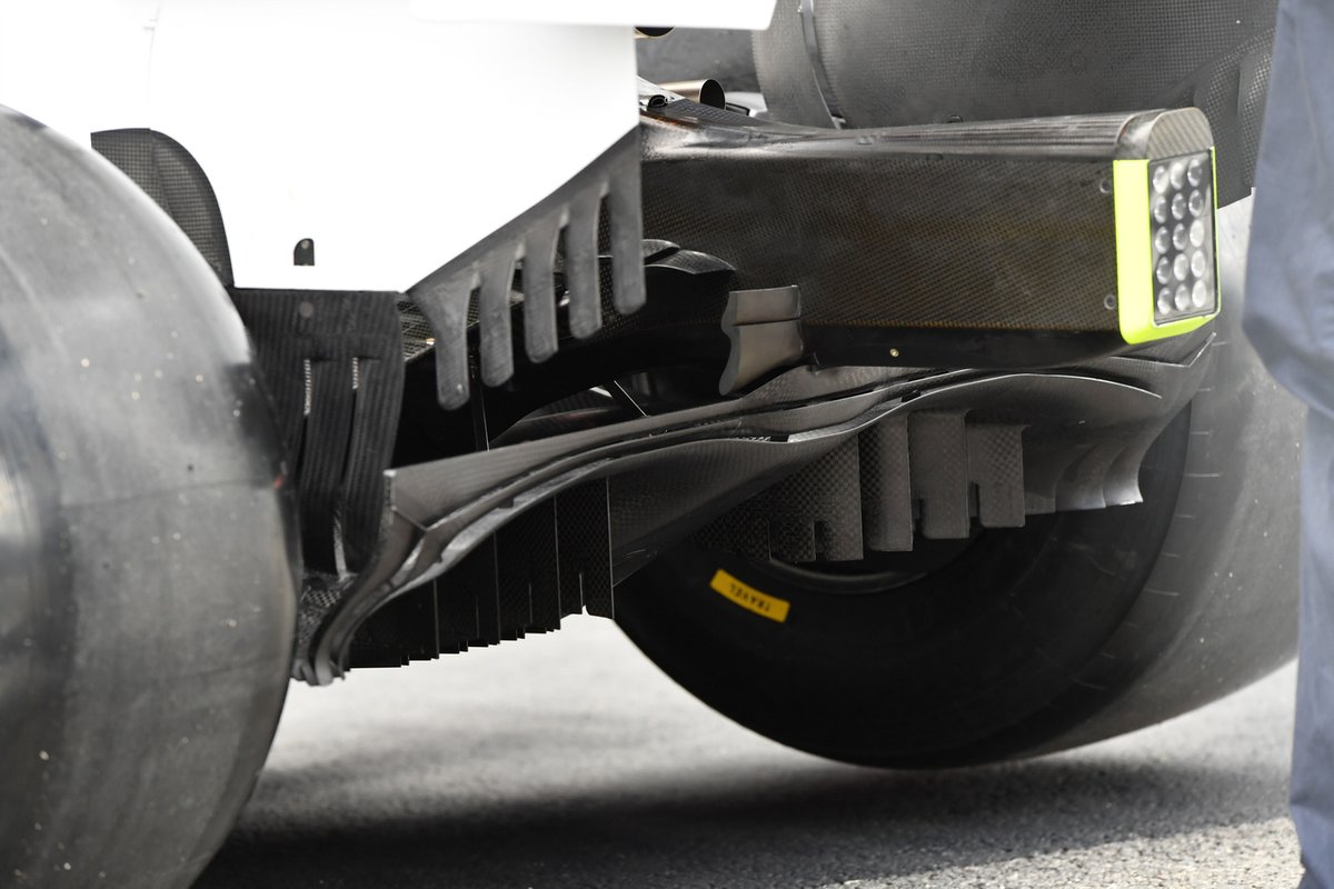 AlphaTauri AT02 diffuser