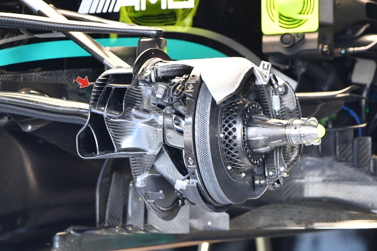 Mercedes W12 front brake duct detail