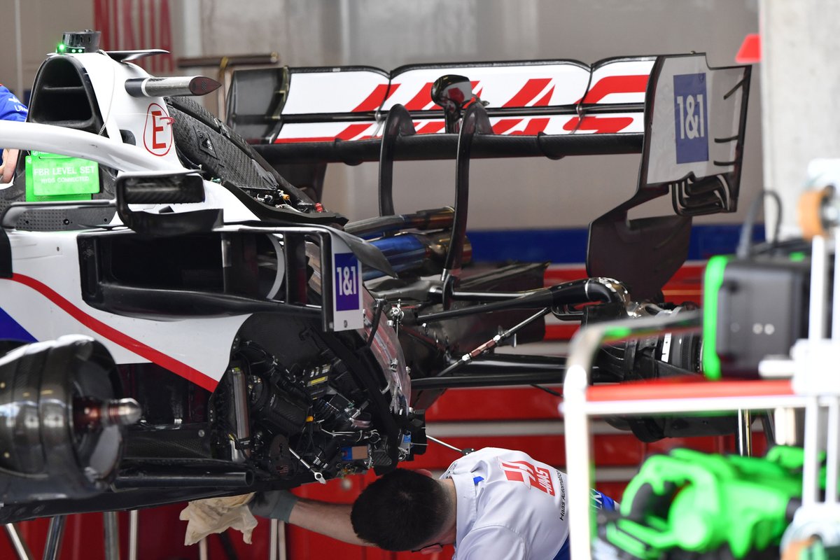Haas VF-21 powerunit detail