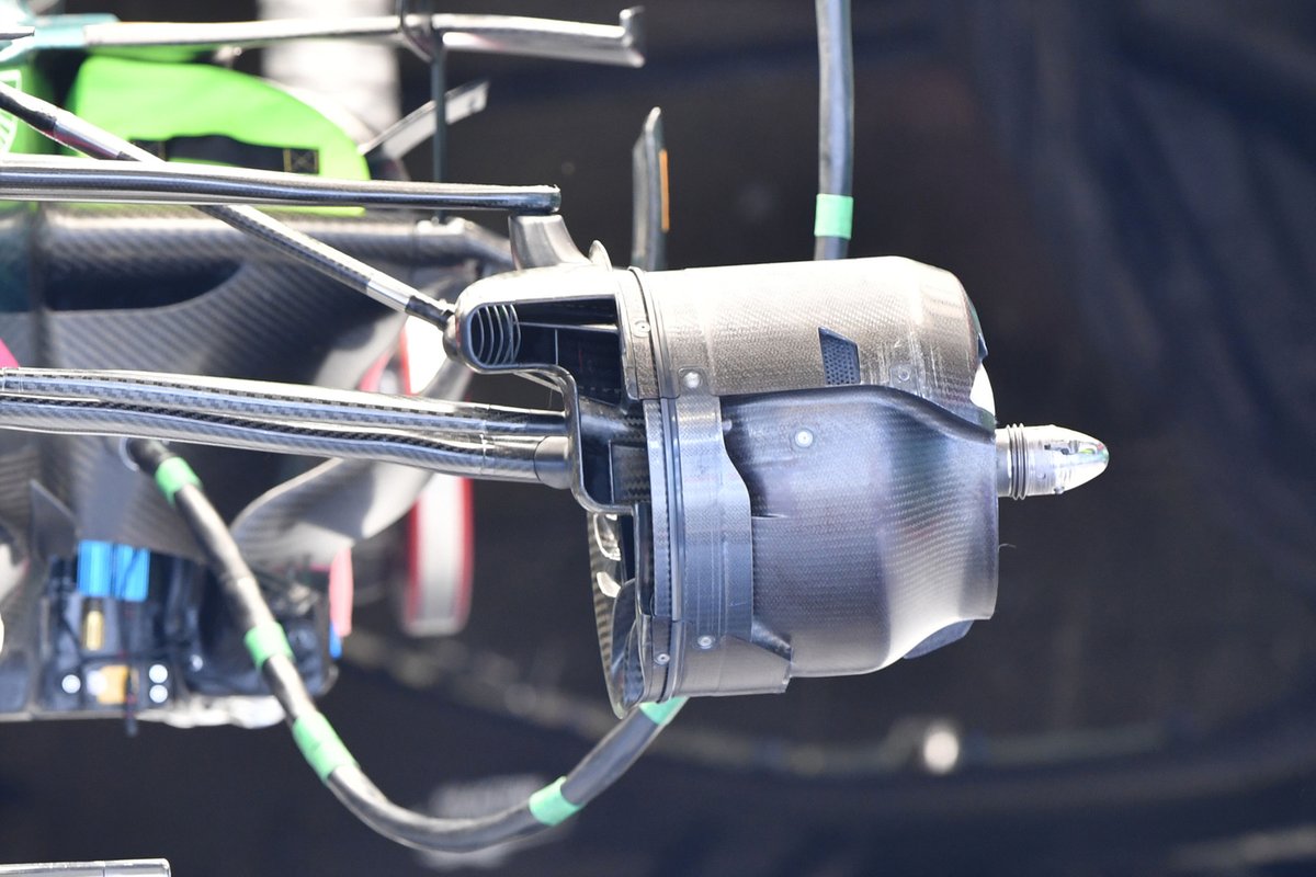 Aston Martin AMR21 front brake duct without crossover panel detail