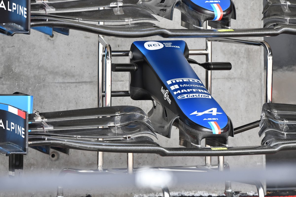 Alpine A521 new front wing and cape detail
