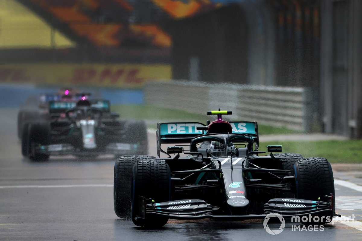 Valtteri Bottas, Mercedes F1 W11, Lewis Hamilton, Mercedes F1 W11