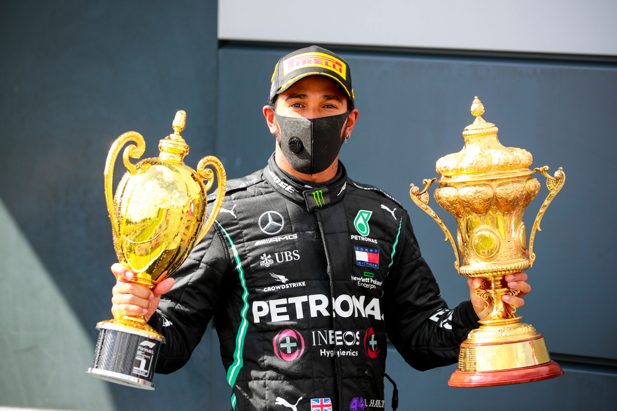 Lewis Hamilton's Mercedes team raised £ 325 million for the Formula 1 title last season