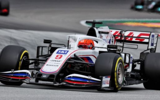 Ocon is particularly careful when he meets him: "He scares me"
