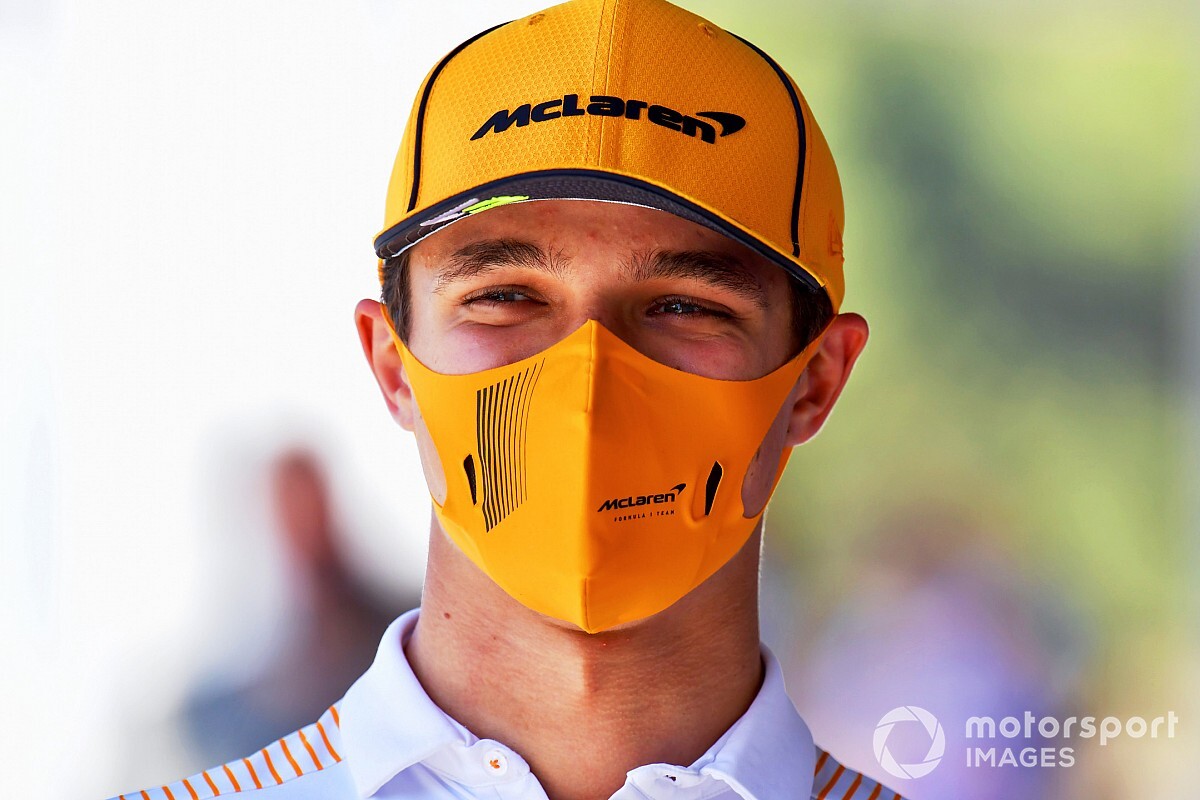 Norris signs a multi-year contract extension with the McLaren F1 team