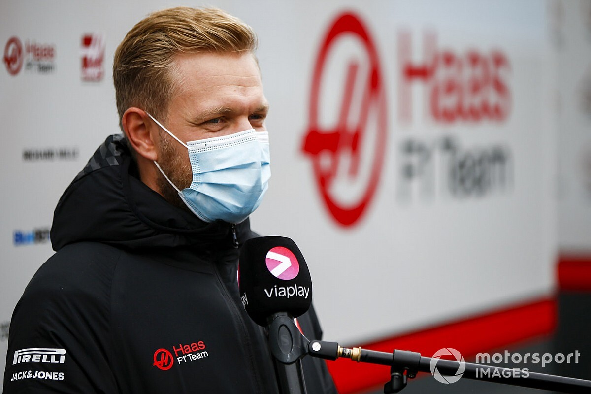 Magnussen also announces the exit of the Haas F1 team