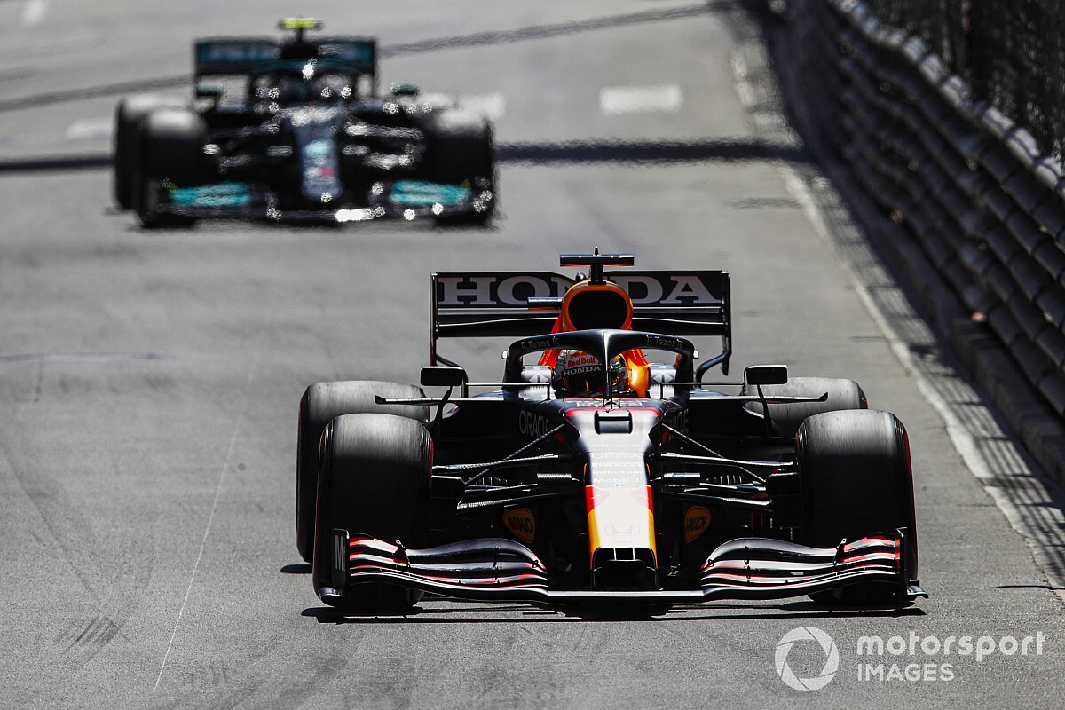 Mercedes warns F1 flexi-wing saga set to lead to protest in Baku