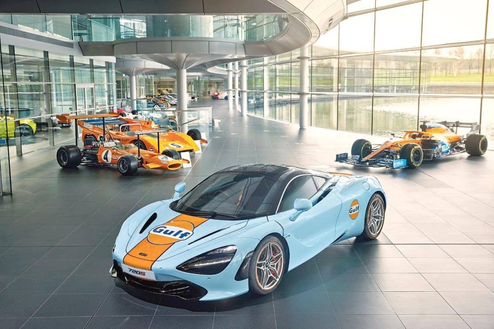 McLaren unveils the 720S version painted by Gulf Oil Racing