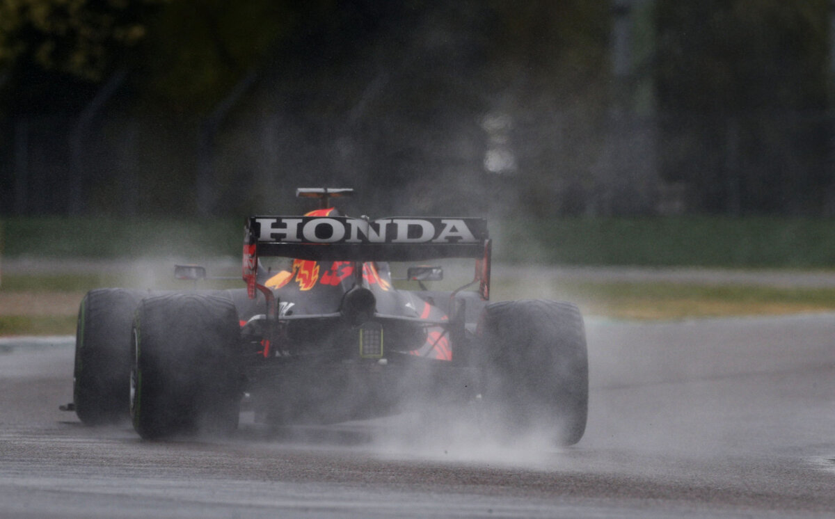 Brawn would be "amazed" if the protest led by Mercedes against Red Bull's flexi wing were successful