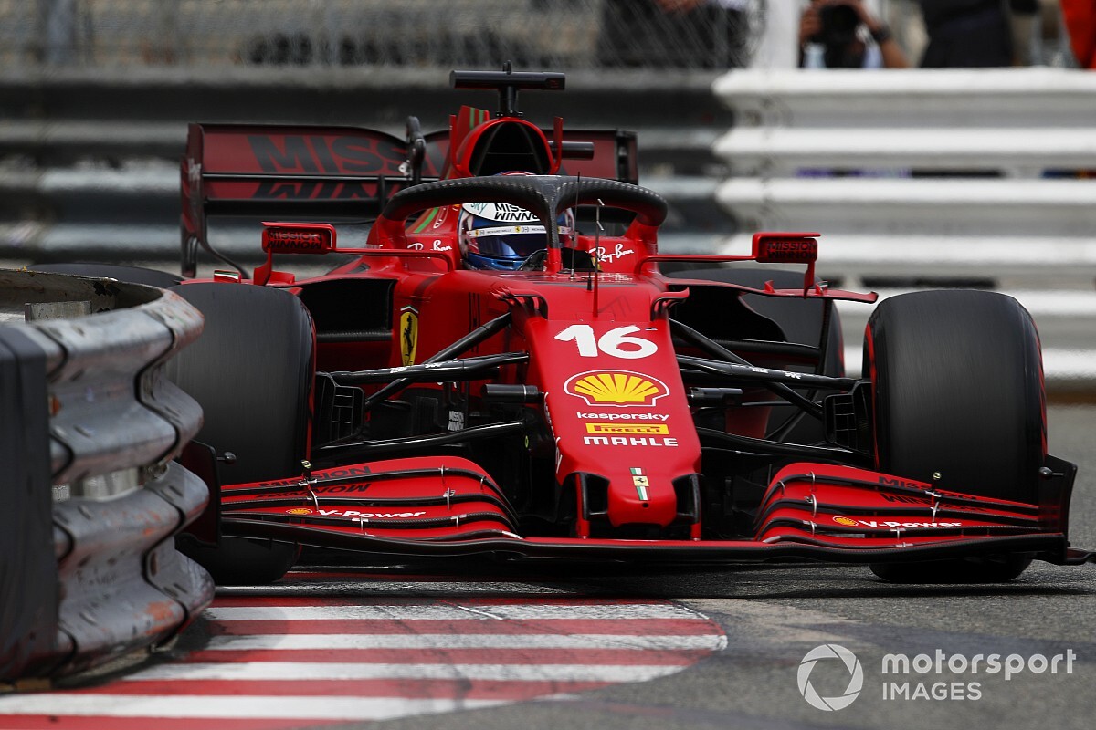 Ferrari "will not gamble" on Leclerc