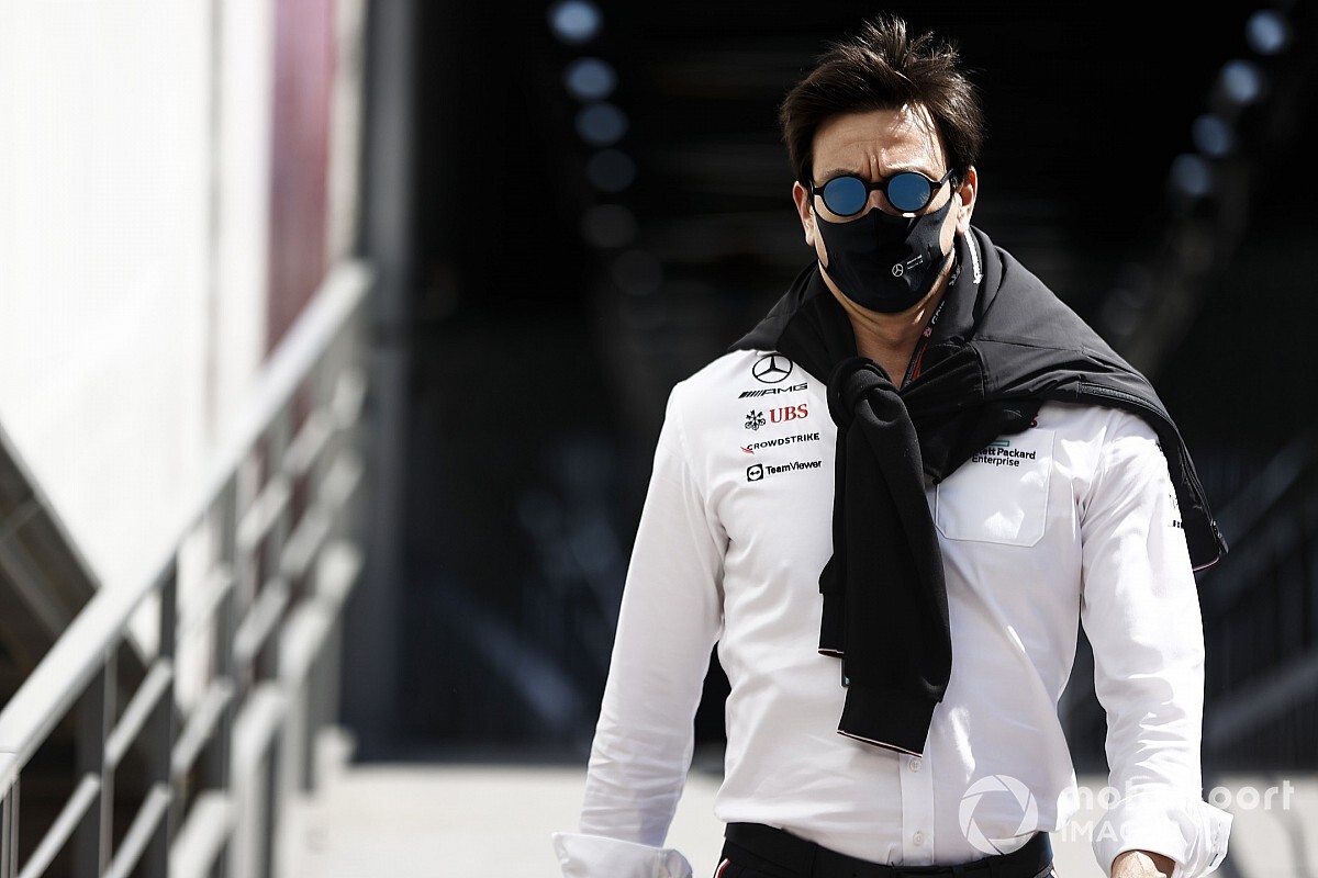 Wolff says current junior racing costs are "absurd"