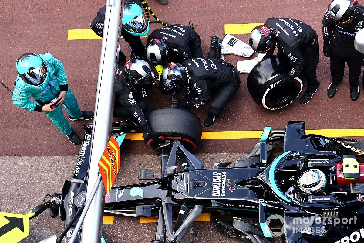 Bottas "surprised" by Mercedes suggestion over Monaco pitstop