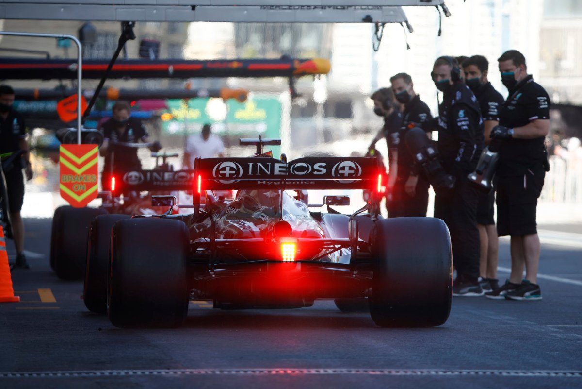 Former F1 champion predicts huge impact of cost cap on Mercedes