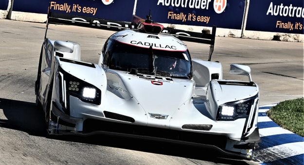 Kevin Magnussen drove the Chip Ganassi Racing Cadillac DPi-VR No. 01 to his first IMSA pole on Friday.  (Al Steinberg photo)