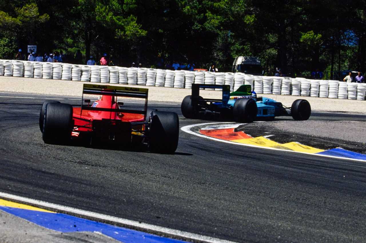 Capelli fended off Prost and seemed to be able to win until the oil pressure problems arose