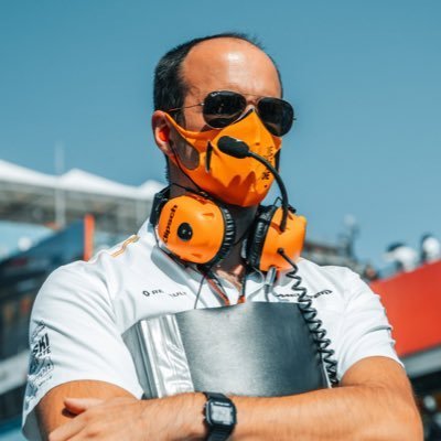Who is Daniel Ricciardo's McLaren F1 Race Engineer - Tom Stallard?