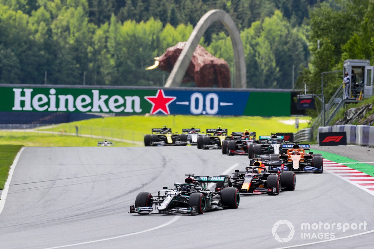 Lewis Hamilton, Mercedes F1 W11 EQ Performance, leads Max Verstappen, Red Bull Racing RB16, Carlos Sainz Jr., McLaren MCL35, Valtteri Bottas, Mercedes F1 W11 EQ Performance and Alex Albon, Red Bull Racing RB16