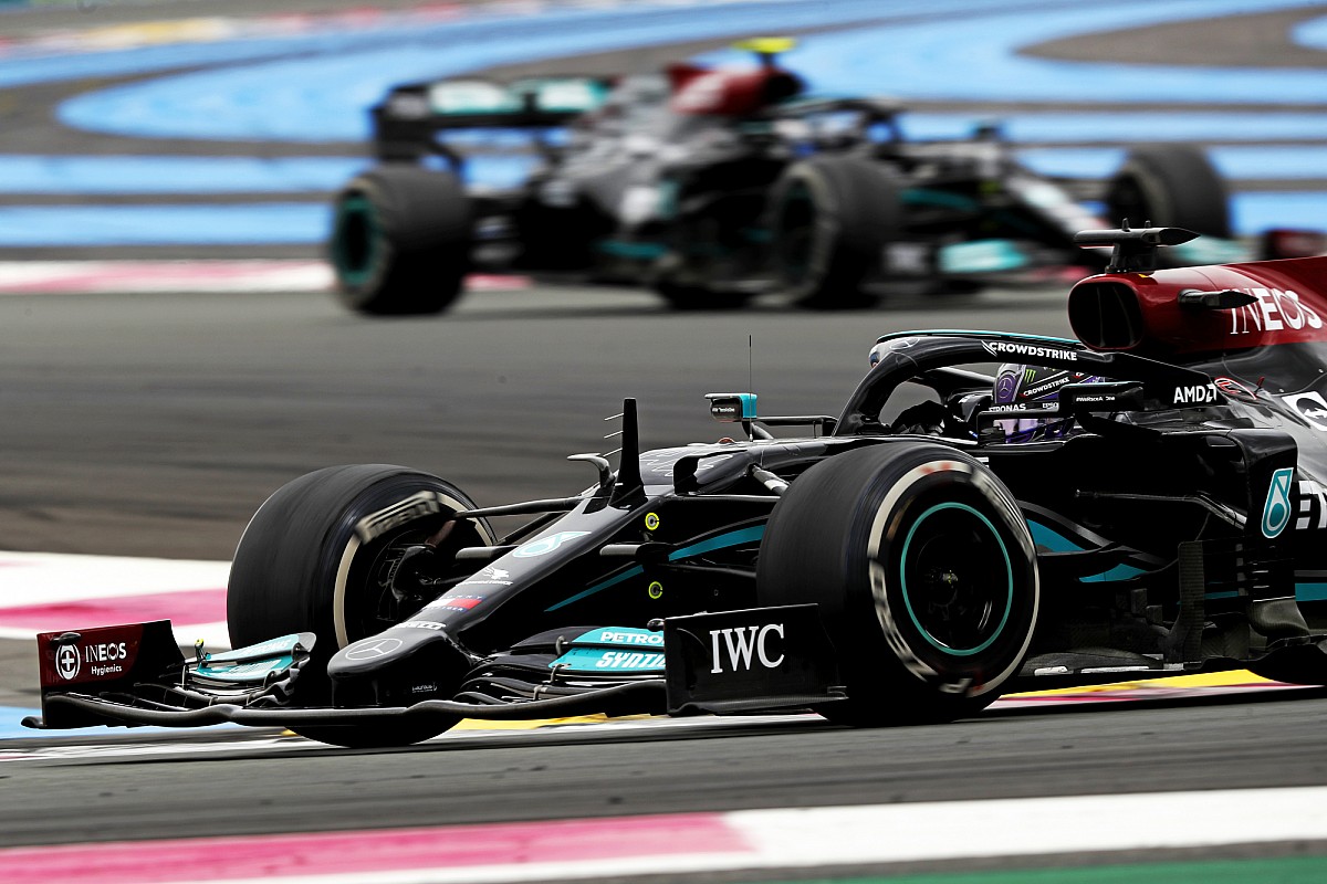 Verstappen calls for FIA to introduce F1 front wing checks after clampdown