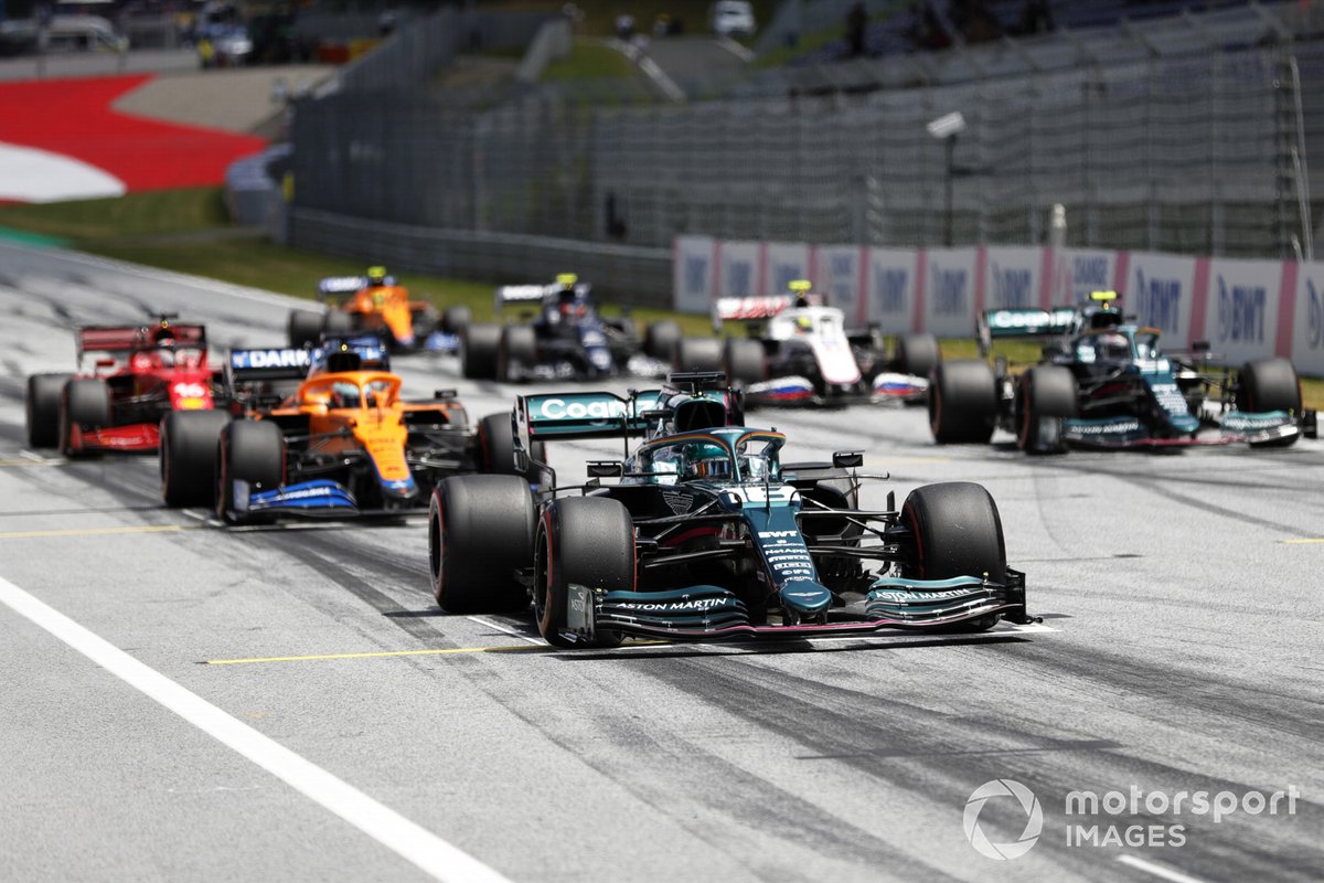 Lance Stroll, Aston Martin AMR21, Daniel Ricciardo, McLaren MCL35M, Sebastian Vettel, Aston Martin AMR21, Charles Leclerc, Ferrari SF21, and Mick Schumacher, Haas VF-21, as drivers practice their start procedures
