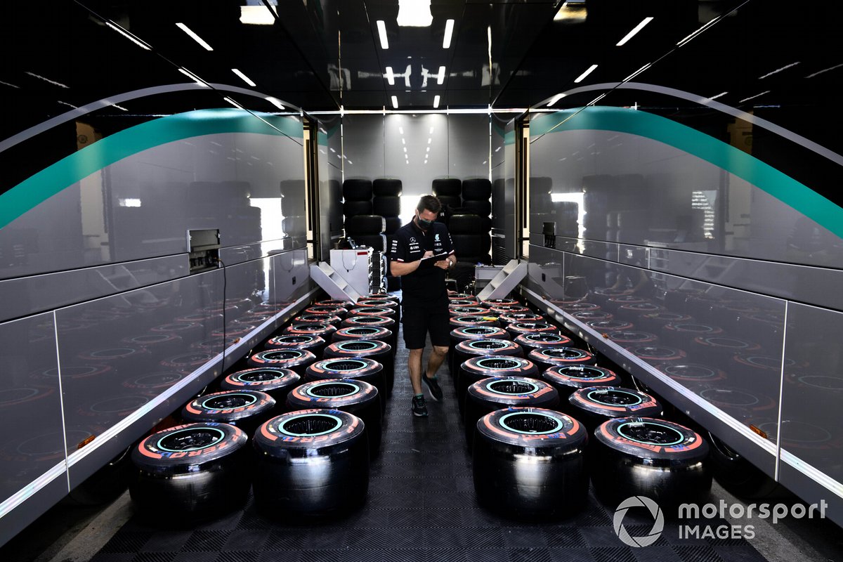 Pirelli tyres 