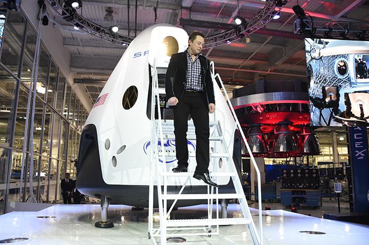 SpaceX CEO Elon Musk introduces SpaceX