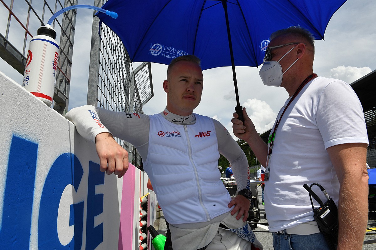 "Mazespin" gift shows that Mazepin is not a "wretched young man," says Haas