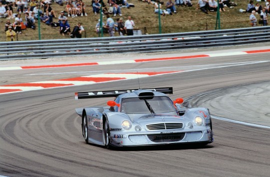 Mercedes-Benz CLK GTR: The McLaren F1 GTR Slayer became a street legal super sports car