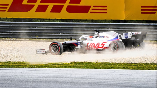 Hamilton’s quest to stop Red Bull and his idol Russell – GPFans F1 Recap