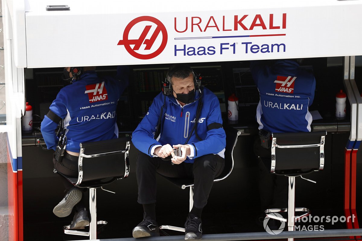 Gunther Steiner, Team Principal, Haas F1, on the pit wall