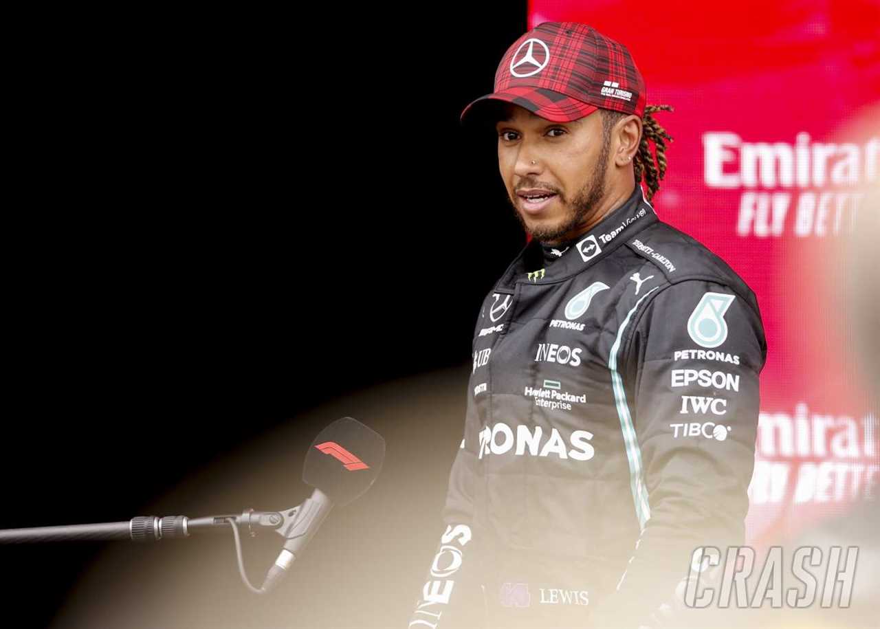 Lewis Hamilton signs a new two-year Formula 1 contract with Mercedes