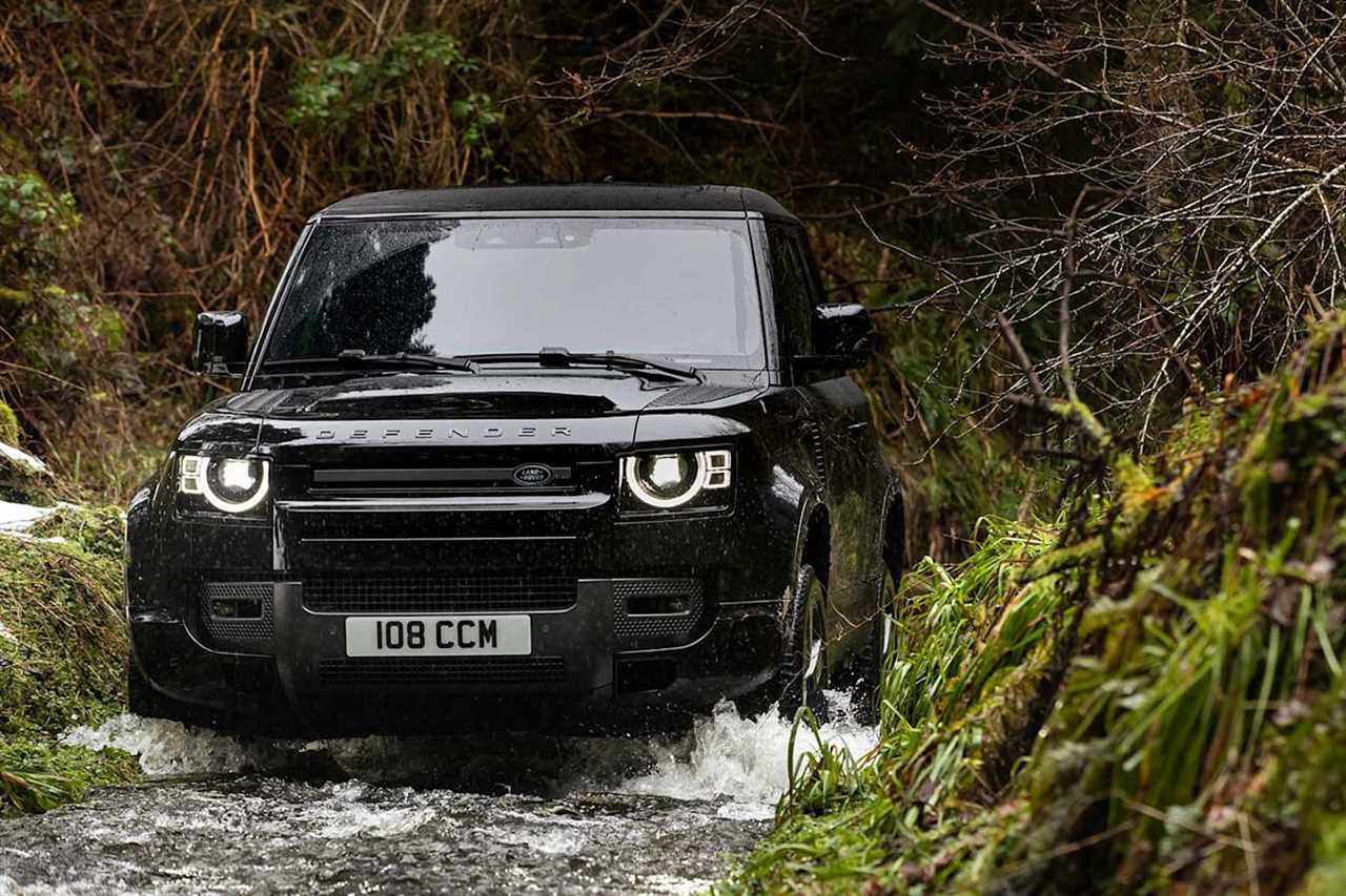 2022 Land Rover Defender V8