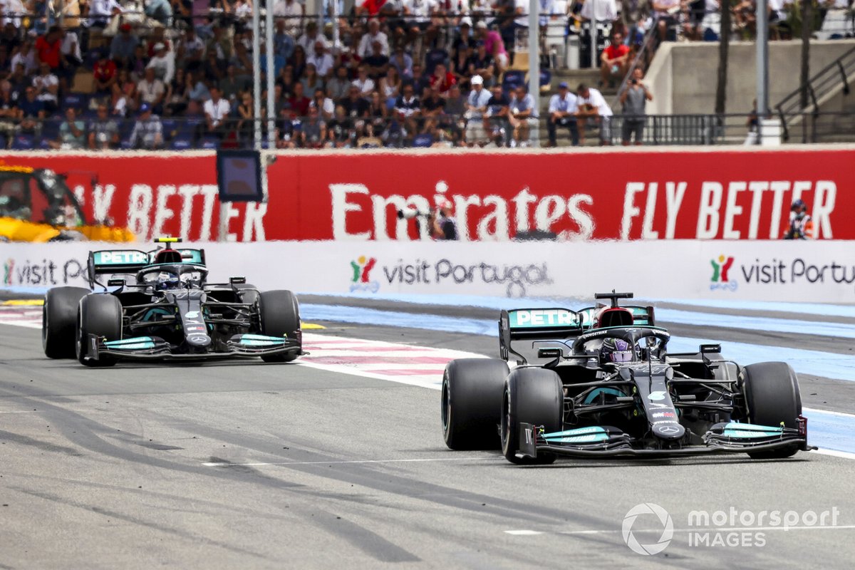 Lewis Hamilton, Mercedes W12 , Valtteri Bottas, Mercedes W12