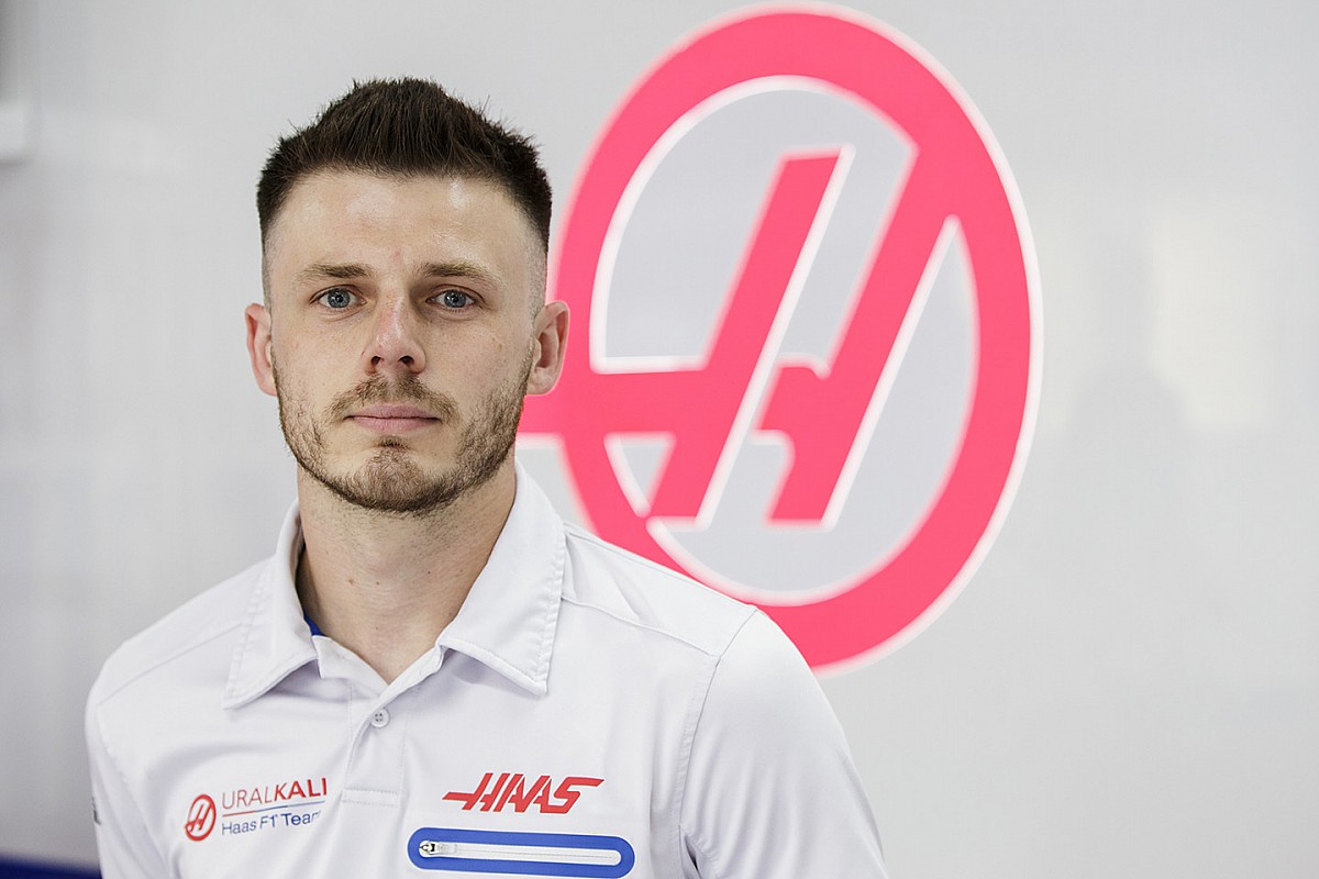 How to become a Number 1 Mechanic in F1 – Qualifications, skills & more