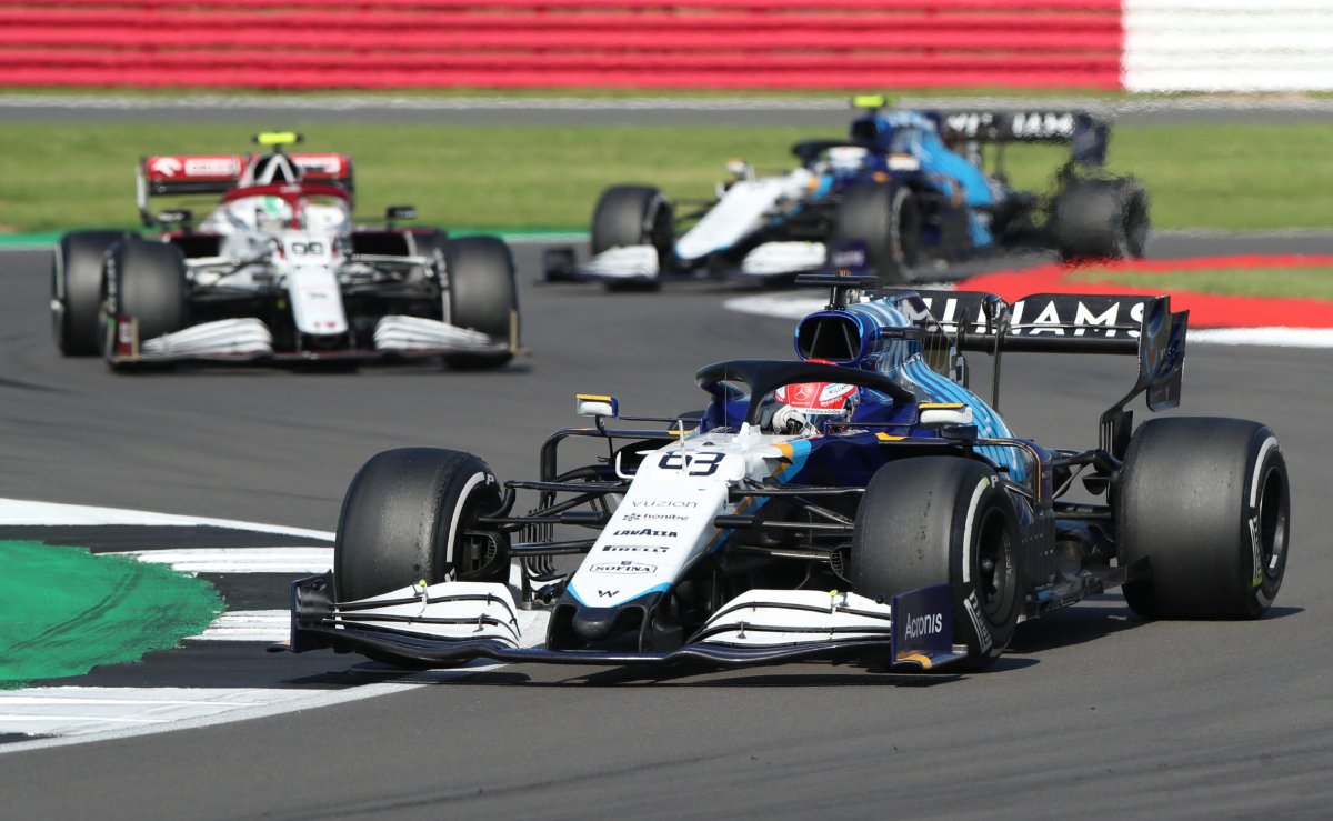 British F1 GP Report: Drama all around as Hamilton wins with Verstappen after crash controversy