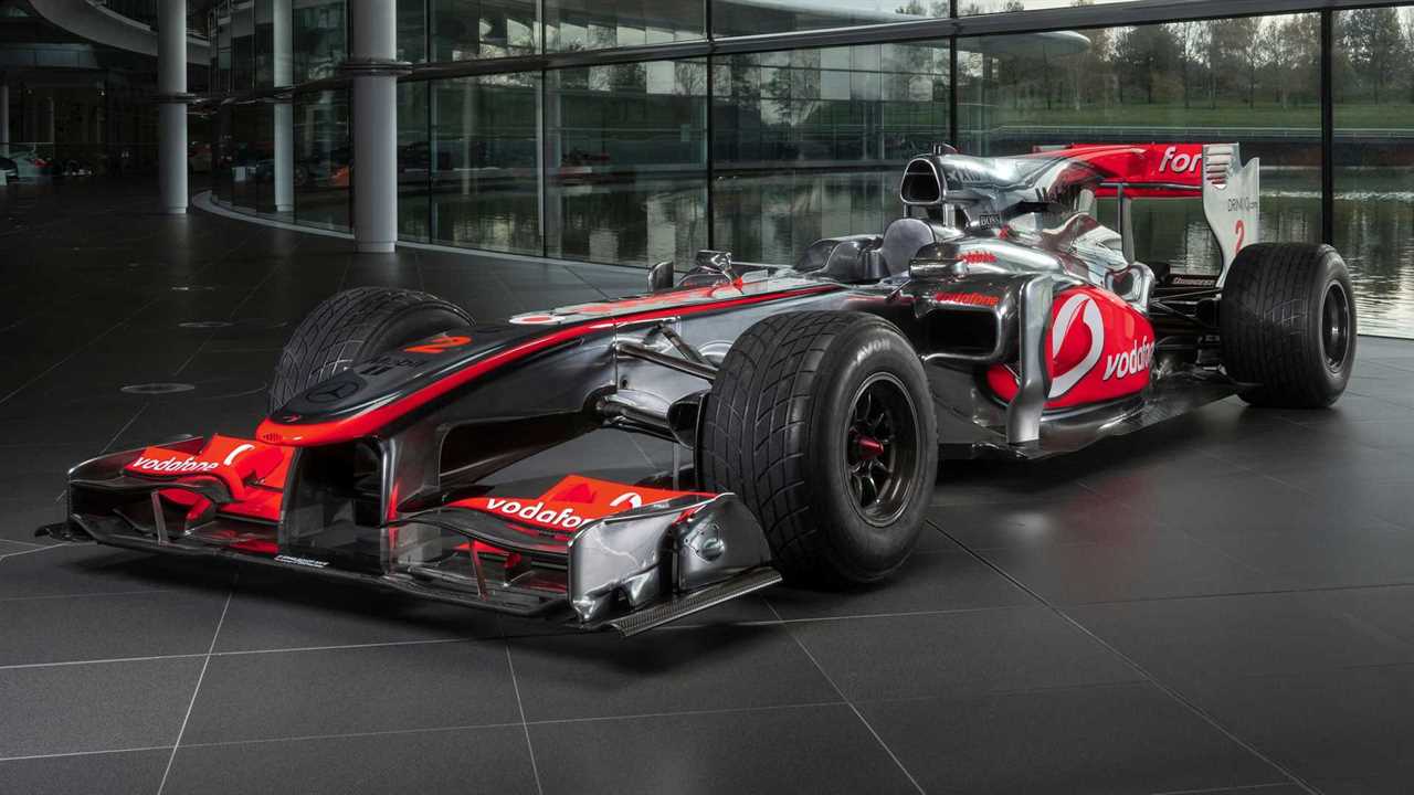 Race-winning 2010 McLaren F1 car driven by Lewis Hamilton sells for $ 6.6 million